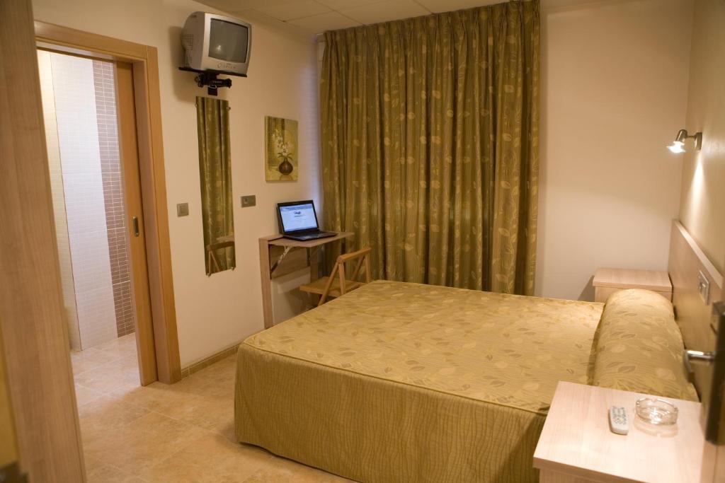 Hostal Casa Paco Chilches  Room photo
